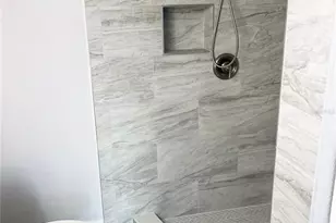 4550 Overlook Dr NE, Saint Petersburg, FL 33703 - Photo 13