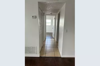 8701 4th Street N #309, Saint Petersburg, FL 33702 - Photo 7