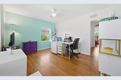 310 40th Street S, Saint Petersburg, FL 33711 - Photo 13