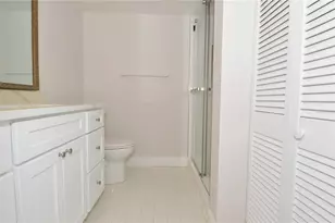 143 N Boca Ciega Point, Saint Petersburg, FL 33708 - Photo 31