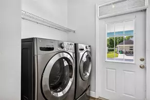 6450 Ashville Dr, Zephyrhills, FL 33542 - Photo 47