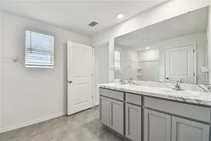 9211 Mission Bay Pl, Tampa, FL 33637 - Photo 11
