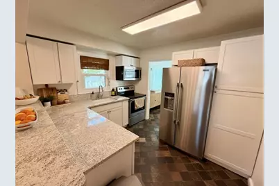 3125 Queen Street N, Saint Petersburg, FL 33713 - Photo 3