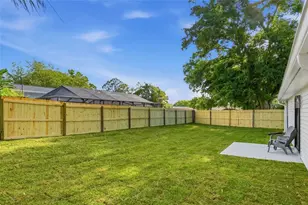 1023 Mineola Cir, Palm Harbor, FL 34683 - Photo 23