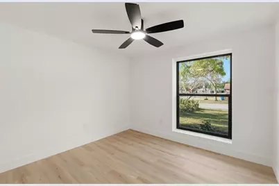 1023 Mineola Circle, Palm Harbor, FL 34683 - Photo 15