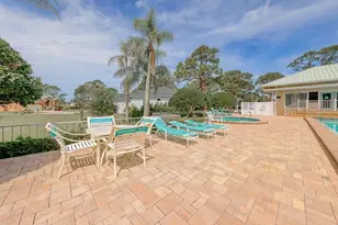 2106 Pelican Ct, Tarpon Springs, FL 34689 - Photo 95