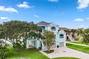 2106 Pelican Ct, Tarpon Springs, FL 34689 - Photo 7