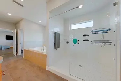 2106 Pelican Court, Tarpon Springs, FL 34689 - Photo 9