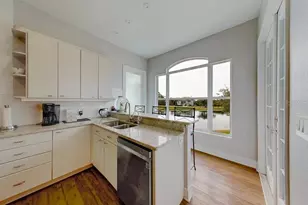 2106 Pelican Ct, Tarpon Springs, FL 34689 - Photo 29