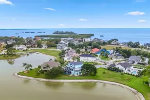 2106 Pelican Ct, Tarpon Springs, FL 34689 - Photo 23
