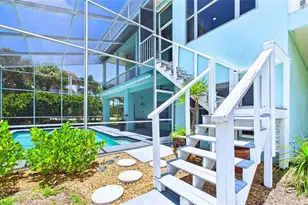 2106 Pelican Ct, Tarpon Springs, FL 34689 - Photo 17