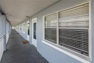 9715 Harrell Ave, Treasure Island, FL 33706 - Photo 23