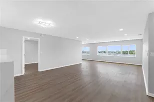 100 Bluff View Dr, Belleair Bluffs, FL 33770 - Photo 11