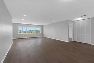 100 Bluff View Dr, Belleair Bluffs, FL 33770 - Photo 17
