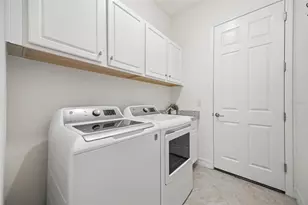 12241 Perennial Pl, Lakewood Ranch, FL 34211 - Photo 27