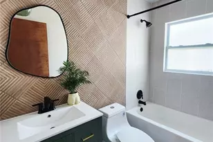 345 55th Ave S, Saint Petersburg, FL 33705 - Photo 17