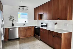 345 55th Ave S, Saint Petersburg, FL 33705 - Photo 9