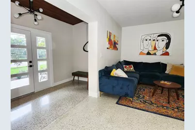 345 55th Avenue S, Saint Petersburg, FL 33705 - Photo 5