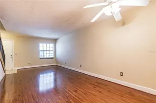 4875 W McElroy Ave, Tampa, FL 33611 - Photo 7