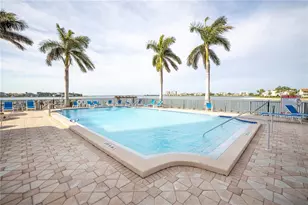 5220 Brittany Dr S, Saint Petersburg, FL 33715 - Photo 5