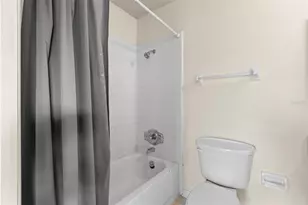 401 De Grasse Pl, Sun City Center, FL 33573 - Photo 23