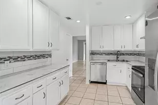 7102 Harbor Heights Cir, Orlando, FL 32835 - Photo 7