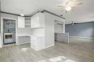 1904 Canterbury Ln, Sun City Center, FL 33573 - Photo 13