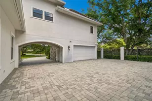 702 Berrocales De Avila, Tampa, FL 33613 - Photo 73