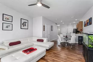 5014 White Sanderling Ct, Tampa, FL 33619 - Photo 3