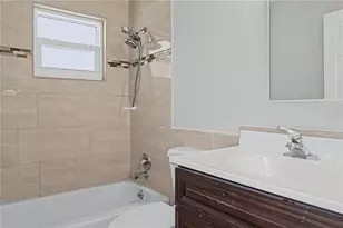 5511 13th St E, Bradenton, FL 34203 - Photo 15