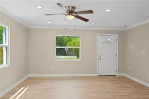 5511 13th St E, Bradenton, FL 34203 - Photo 11