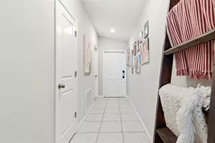 13307 Willow Bluestar Loop, Riverview, FL 33579 - Photo 5