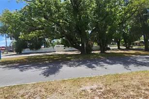 5312 6th St, Zephyrhills, FL 33542 - Photo 1