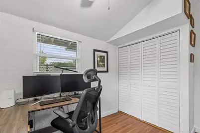 646 80th Avenue N, Saint Petersburg, FL 33702 - Photo 17