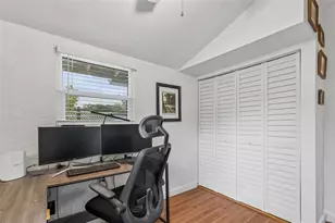 646 80th Ave N, Saint Petersburg, FL 33702 - Photo 17