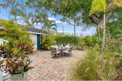 646 80th Avenue N, Saint Petersburg, FL 33702 - Photo 33