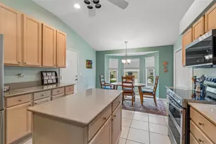 2006 Grantham Greens Dr, Sun City Center, FL 33573 - Photo 13