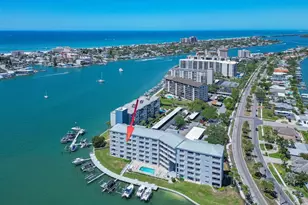 610 Island Way, Clearwater Beach, FL 33767 - Photo 1