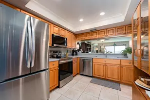 610 Island Way, Clearwater Beach, FL 33767 - Photo 7