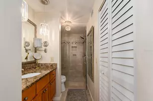 610 Island Way, Clearwater Beach, FL 33767 - Photo 21