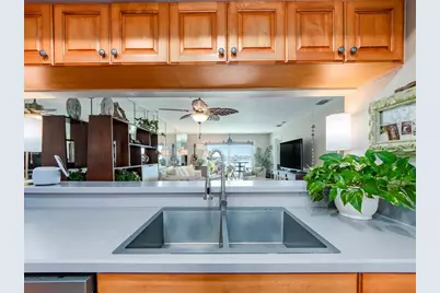 610 Island Way #407, Clearwater Beach, FL 33767 - Photo 9