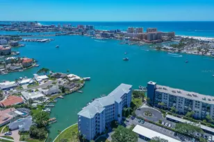 610 Island Way, Clearwater Beach, FL 33767 - Photo 5