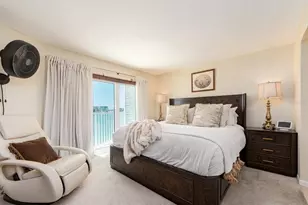 610 Island Way, Clearwater Beach, FL 33767 - Photo 17