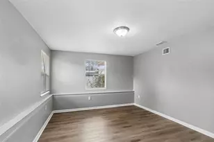 9931 110th St, Seminole, FL 33772 - Photo 21