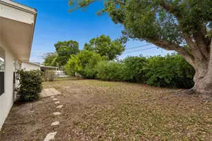 9931 110th St, Seminole, FL 33772 - Photo 47