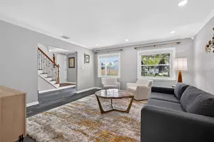 8407 Millwood Dr, Tampa, FL 33615 - Photo 9