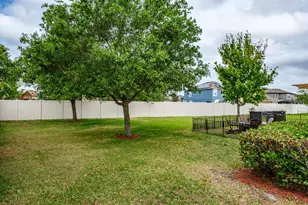 1653 Nature View Dr, Lutz, FL 33558 - Photo 39