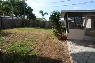 2871 67th St N, Saint Petersburg, FL 33710 - Photo 21