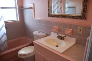 2871 67th St N, Saint Petersburg, FL 33710 - Photo 9