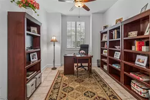 5414 Avenal Dr, Lutz, FL 33558 - Photo 9